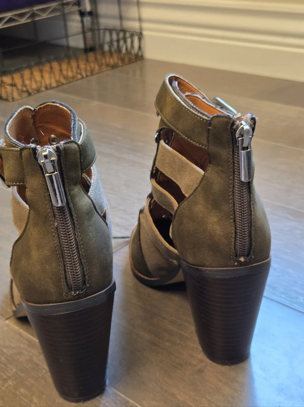 Free People Vegan Lace Up Cutout Ankle Booties Olive Canvas Block Heel EU 38 US - Picture 5 of 8
